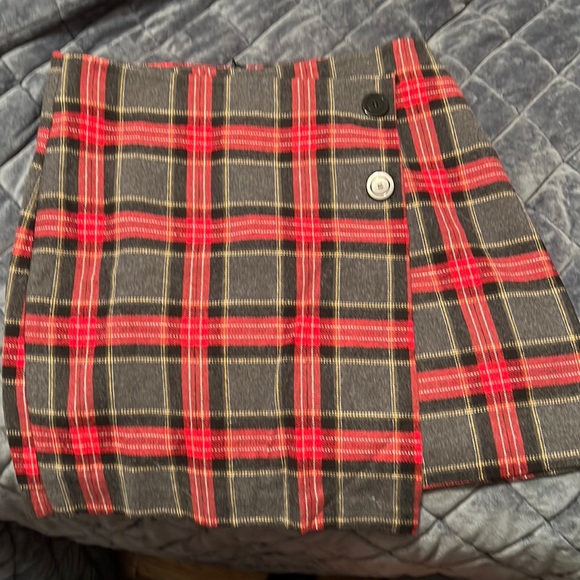 H&M Skirts Plaid Skirt Poshmark